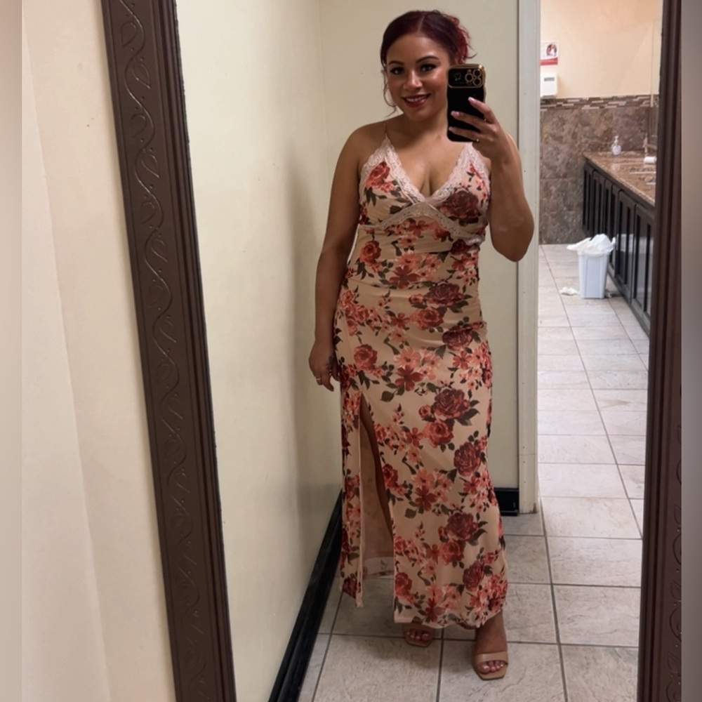 Flower Dress 🌺 🌸